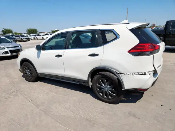 JN8AT2MV2HW008157 2017 NISSAN ROGUE - Image 2