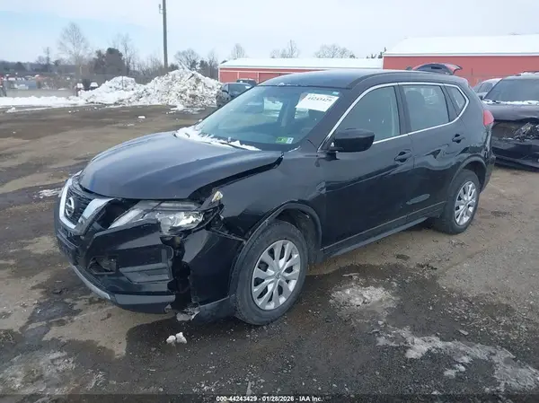 JN8AT2MV2HW008367 2017 NISSAN ROGUE - Image 2
