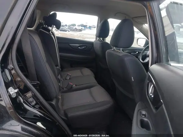 JN8AT2MV2HW008367 2017 NISSAN ROGUE - Image 8