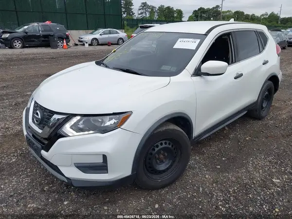 JN8AT2MV2HW008420 2017 NISSAN ROGUE - Image 2