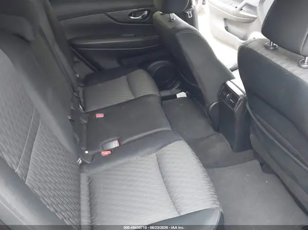 JN8AT2MV2HW008420 2017 NISSAN ROGUE - Image 8