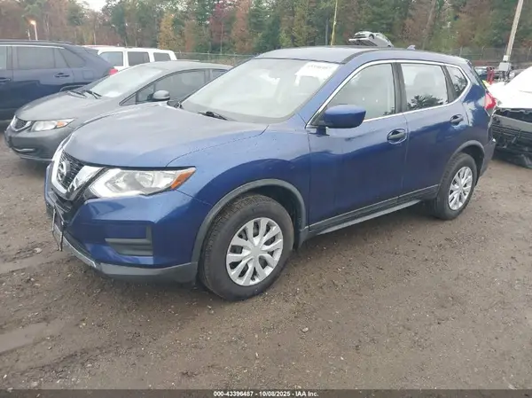 JN8AT2MV2HW010877 2017 NISSAN ROGUE - Image 2