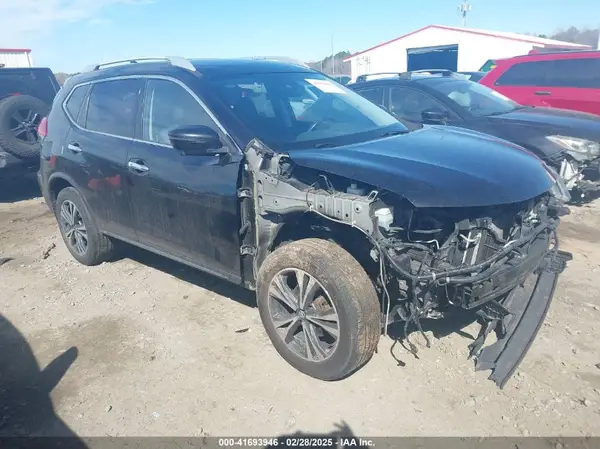 JN8AT2MV2HW013018 2017 NISSAN ROGUE - Image 1