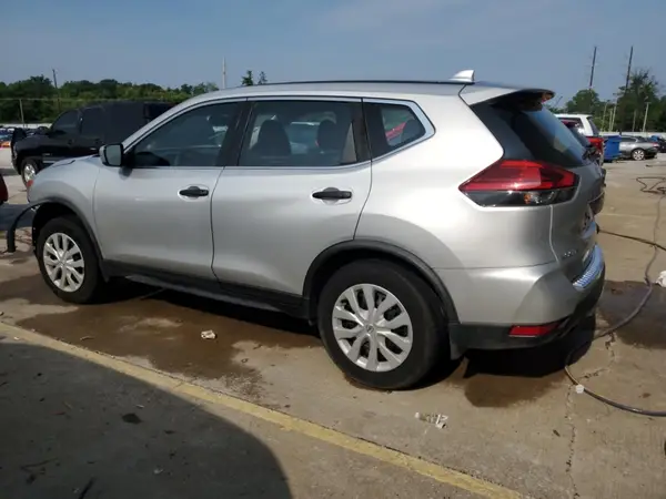 JN8AT2MV2HW015108 2017 NISSAN ROGUE - Image 2