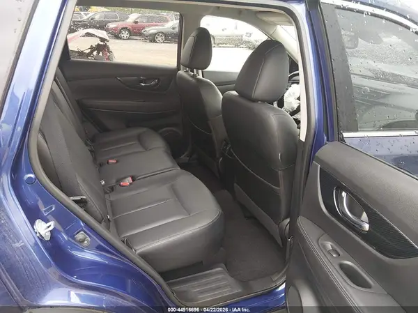 JN8AT2MV2HW015173 2017 NISSAN ROGUE - Image 8