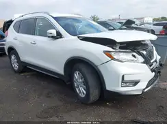 JN8AT2MV2HW015898 2017 NISSAN ROGUE