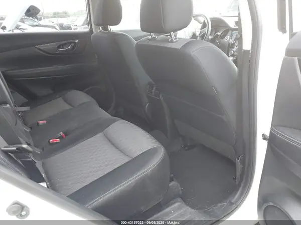 JN8AT2MV2HW015898 2017 NISSAN ROGUE - Image 8