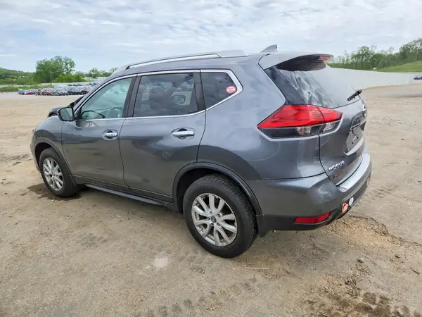 JN8AT2MV2HW016243 2017 NISSAN ROGUE - Image 2