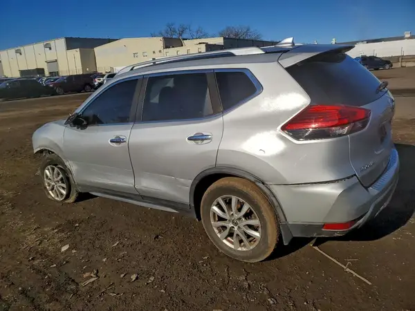JN8AT2MV2HW019644 2017 NISSAN ROGUE - Image 2