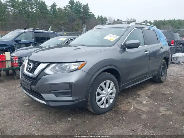 JN8AT2MV2HW020325 2017 NISSAN ROGUE - Image 2