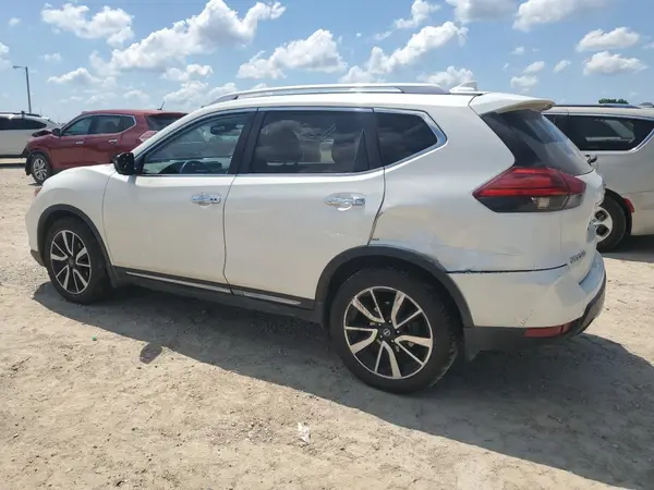 JN8AT2MV2HW021250 2017 NISSAN ROGUE - Image 2