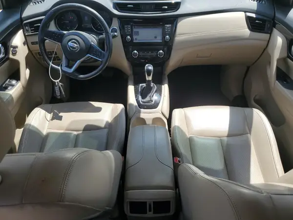 JN8AT2MV2HW021250 2017 NISSAN ROGUE - Image 8