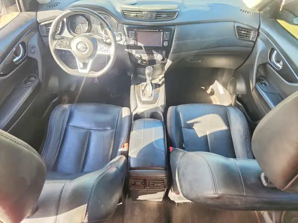 JN8AT2MV2HW023905 2017 NISSAN ROGUE - Image 8
