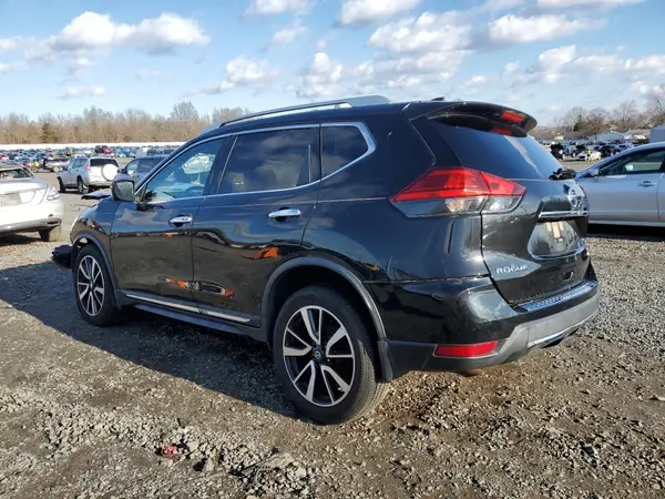 JN8AT2MV2HW024455 2017 NISSAN ROGUE - Image 2