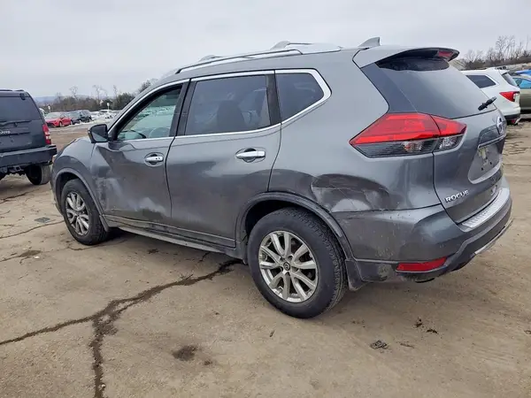 JN8AT2MV2HW025069 2017 NISSAN ROGUE - Image 2