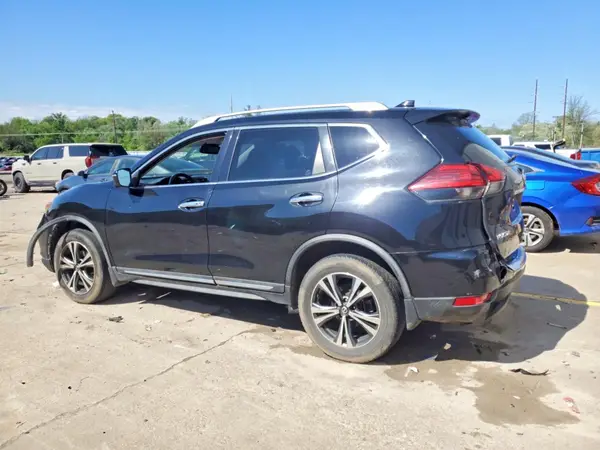 JN8AT2MV2HW027078 2017 NISSAN ROGUE - Image 2