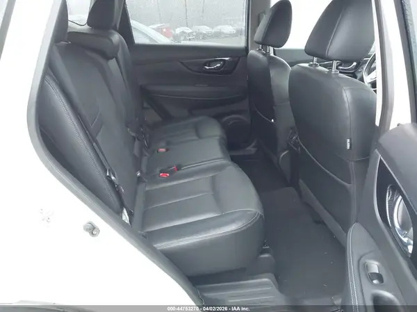 JN8AT2MV2HW027159 2017 NISSAN ROGUE - Image 8