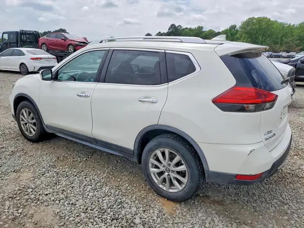 JN8AT2MV2HW028134 2017 NISSAN ROGUE - Image 2