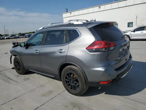 JN8AT2MV2HW252357 2017 NISSAN ROGUE - Image 2
