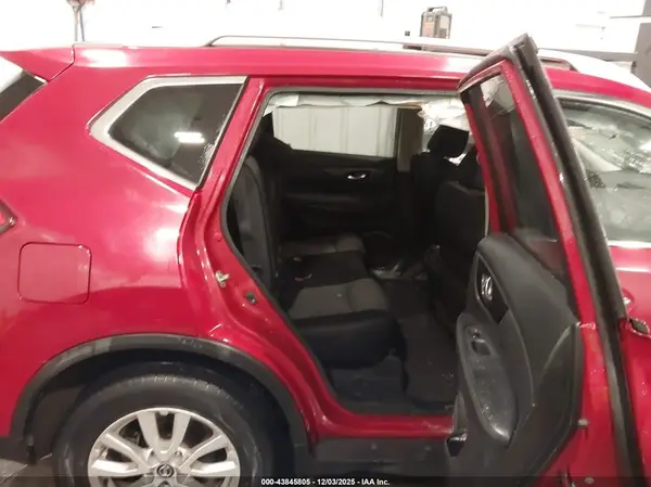 JN8AT2MV2HW252410 2017 NISSAN ROGUE - Image 8