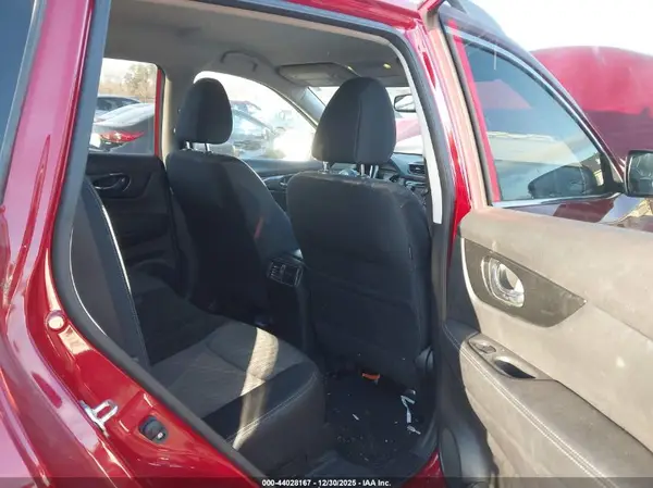 JN8AT2MV2HW254528 2017 NISSAN ROGUE - Image 8