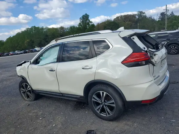 JN8AT2MV2HW254822 2017 NISSAN ROGUE - Image 2