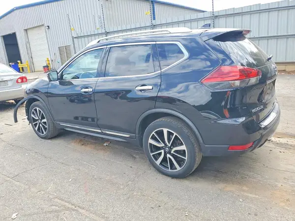 JN8AT2MV2HW255355 2017 NISSAN ROGUE - Image 2