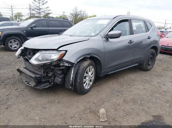 JN8AT2MV2HW256117 2017 NISSAN ROGUE - Image 2