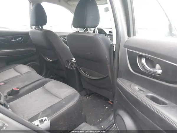 JN8AT2MV2HW256117 2017 NISSAN ROGUE - Image 8