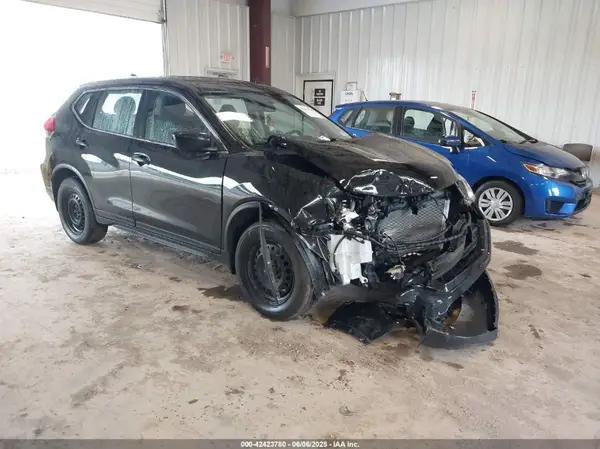 JN8AT2MV2HW257283 2017 NISSAN ROGUE - Image 1