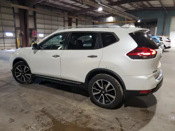JN8AT2MV2HW258305 2017 NISSAN ROGUE - Image 2