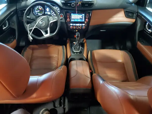 JN8AT2MV2HW258305 2017 NISSAN ROGUE - Image 8