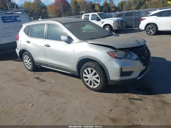 JN8AT2MV2HW262774 2017 NISSAN ROGUE - Image 1