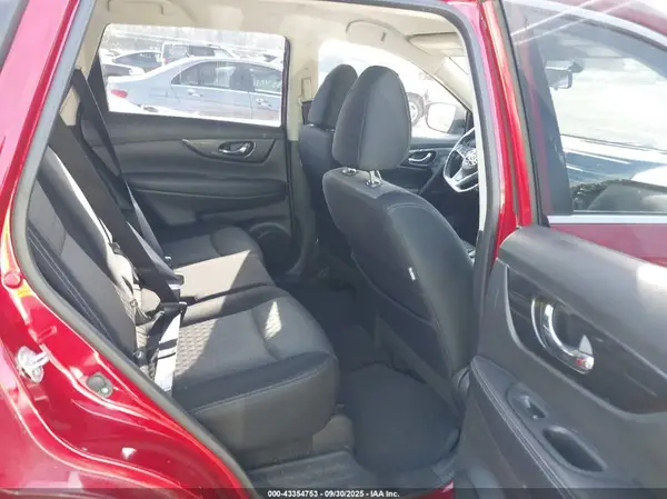 JN8AT2MV2HW265058 2017 NISSAN ROGUE - Image 8