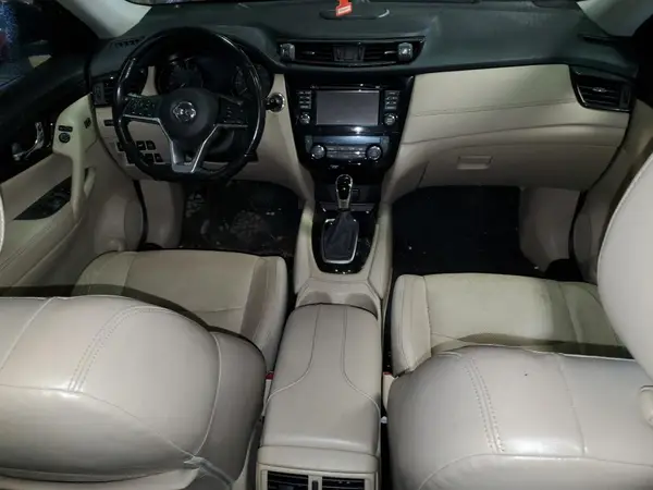 JN8AT2MV2HW266548 2017 NISSAN ROGUE - Image 8