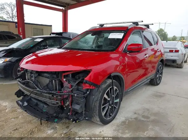JN8AT2MV2HW267716 2017 NISSAN ROGUE - Image 2