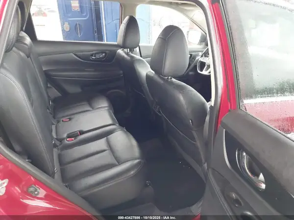 JN8AT2MV2HW267716 2017 NISSAN ROGUE - Image 8