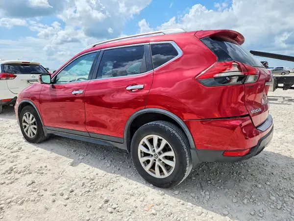JN8AT2MV2HW270910 2017 NISSAN ROGUE - Image 2