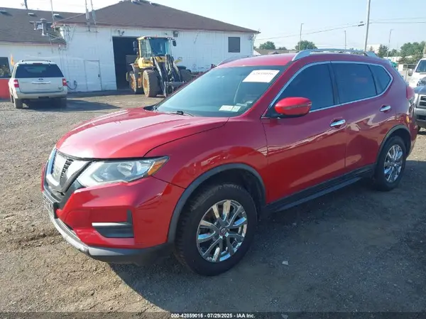 JN8AT2MV2HW271992 2017 NISSAN ROGUE - Image 2