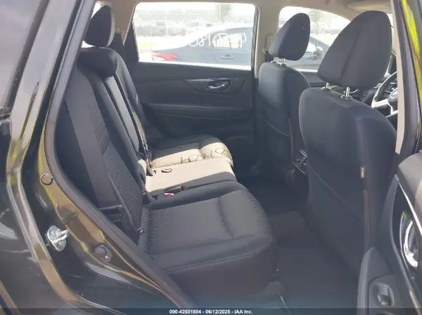 JN8AT2MV2HW274696 2017 NISSAN ROGUE - Image 8