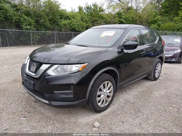 JN8AT2MV2HW276013 2017 NISSAN ROGUE - Image 2