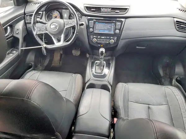 JN8AT2MV2HW279980 2017 NISSAN ROGUE - Image 8