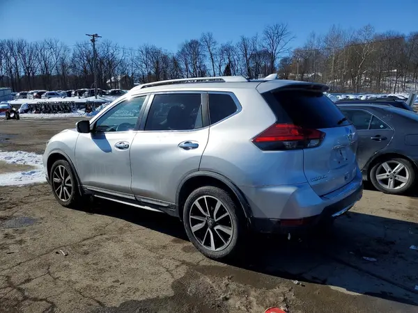 JN8AT2MV2HW281597 2017 NISSAN ROGUE - Image 2