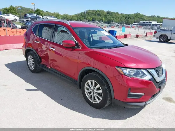 JN8AT2MV2HW282040 2017 NISSAN ROGUE - Image 1