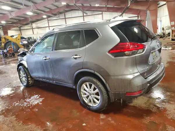 JN8AT2MV2HW282720 2017 NISSAN ROGUE - Image 2