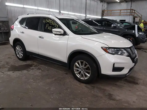 JN8AT2MV2HW282765 2017 NISSAN ROGUE - Image 1