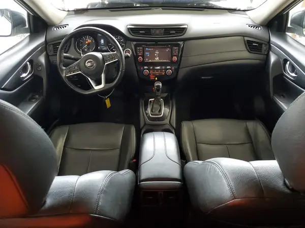 JN8AT2MV2HW283687 2017 NISSAN ROGUE - Image 8