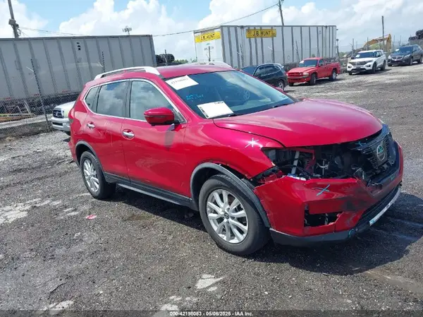JN8AT2MV2HW285388 2017 NISSAN ROGUE - Image 1