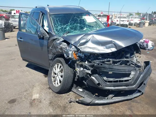 JN8AT2MV2JW300400 2018 NISSAN ROGUE - Image 1
