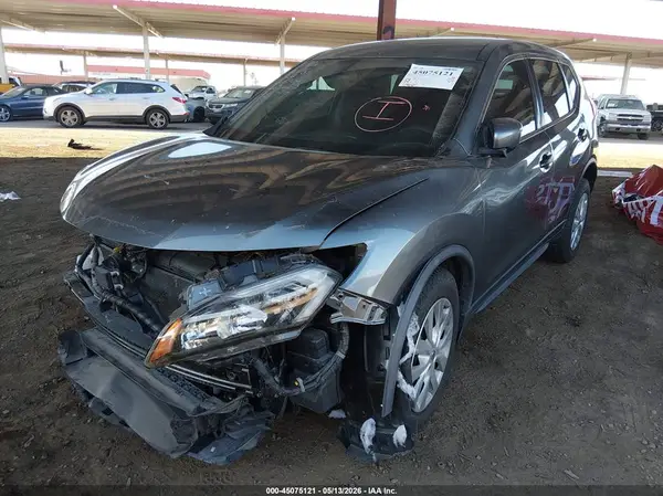 JN8AT2MV2JW303653 2018 NISSAN ROGUE - Image 2